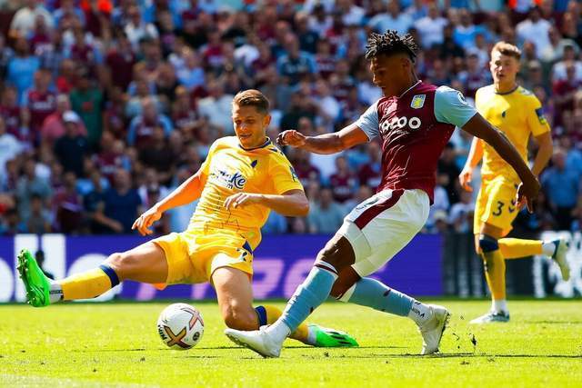 卡梅隆出席海南电影节大师班，以纳威族仪式开场