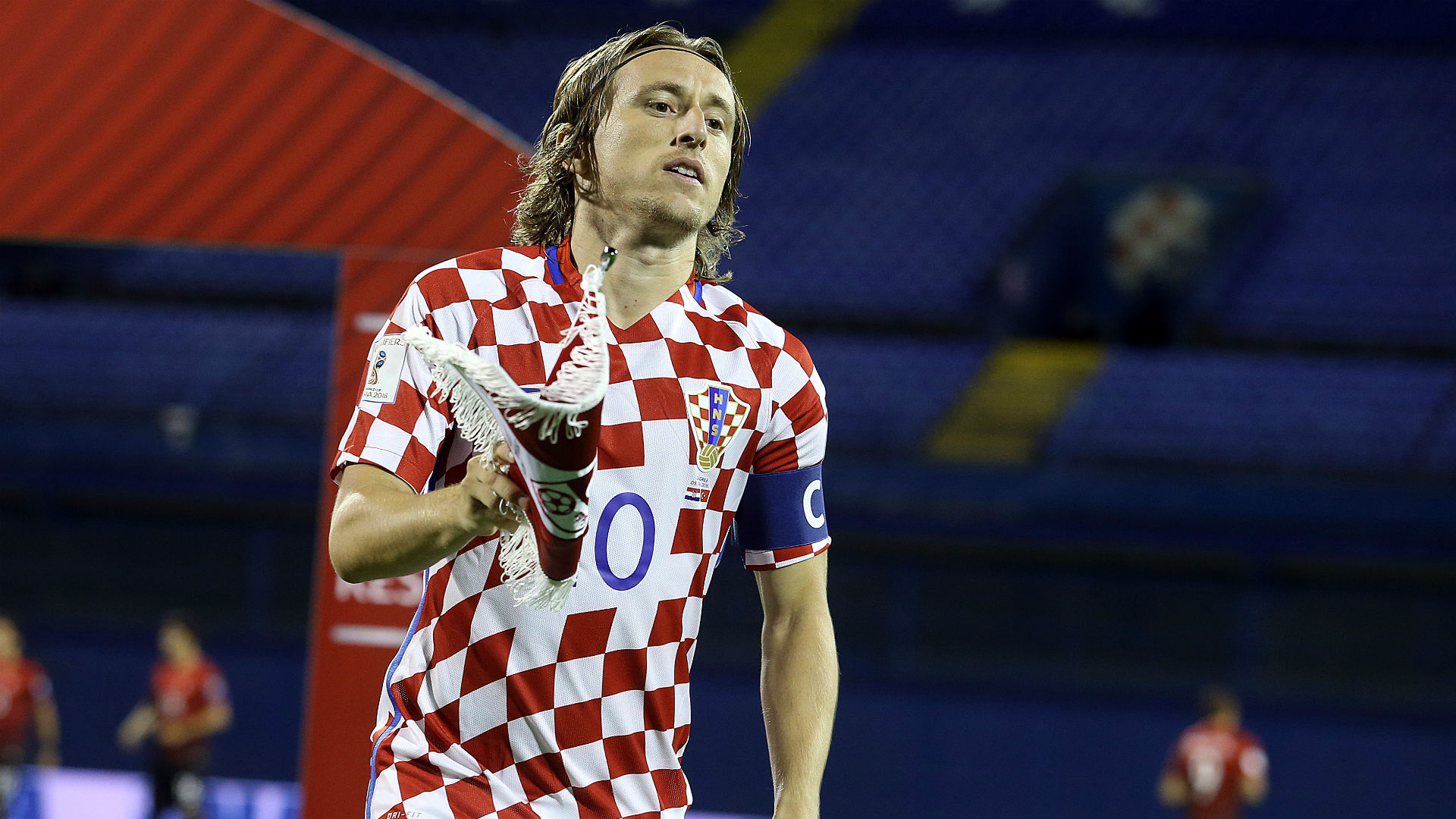 罗马诺：莱比锡和切尔西谈西蒙斯时问价乔治，两人交易不挂钩